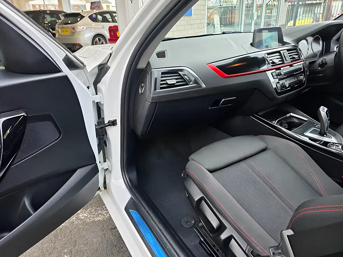 Used 2018 BMW 1 Series Sport White - Interior and Exterior details 14