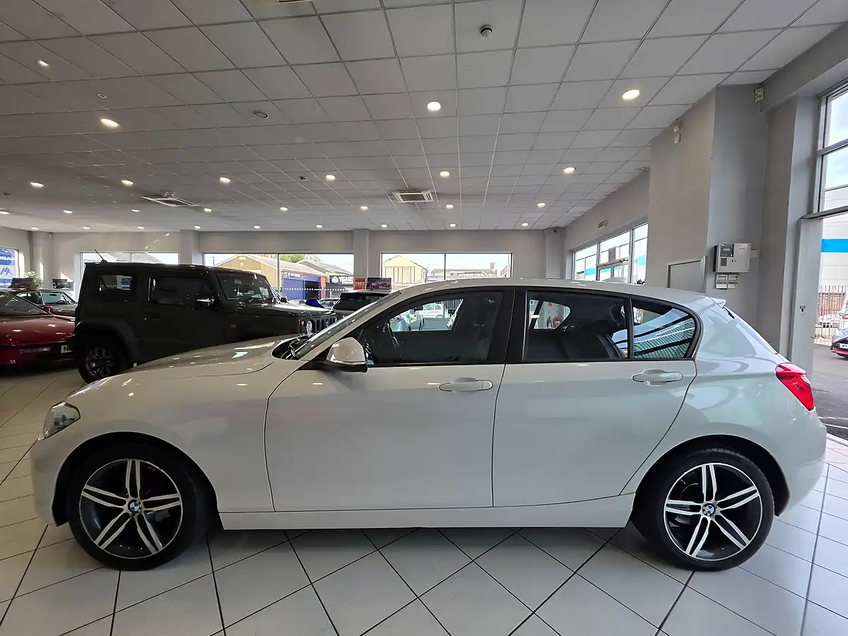 Used 2018 BMW 1 Series Sport White - Interior and Exterior details 6