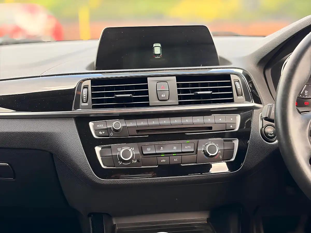 Used 2018 BMW 1 Series Sport White - Interior and Exterior details 19