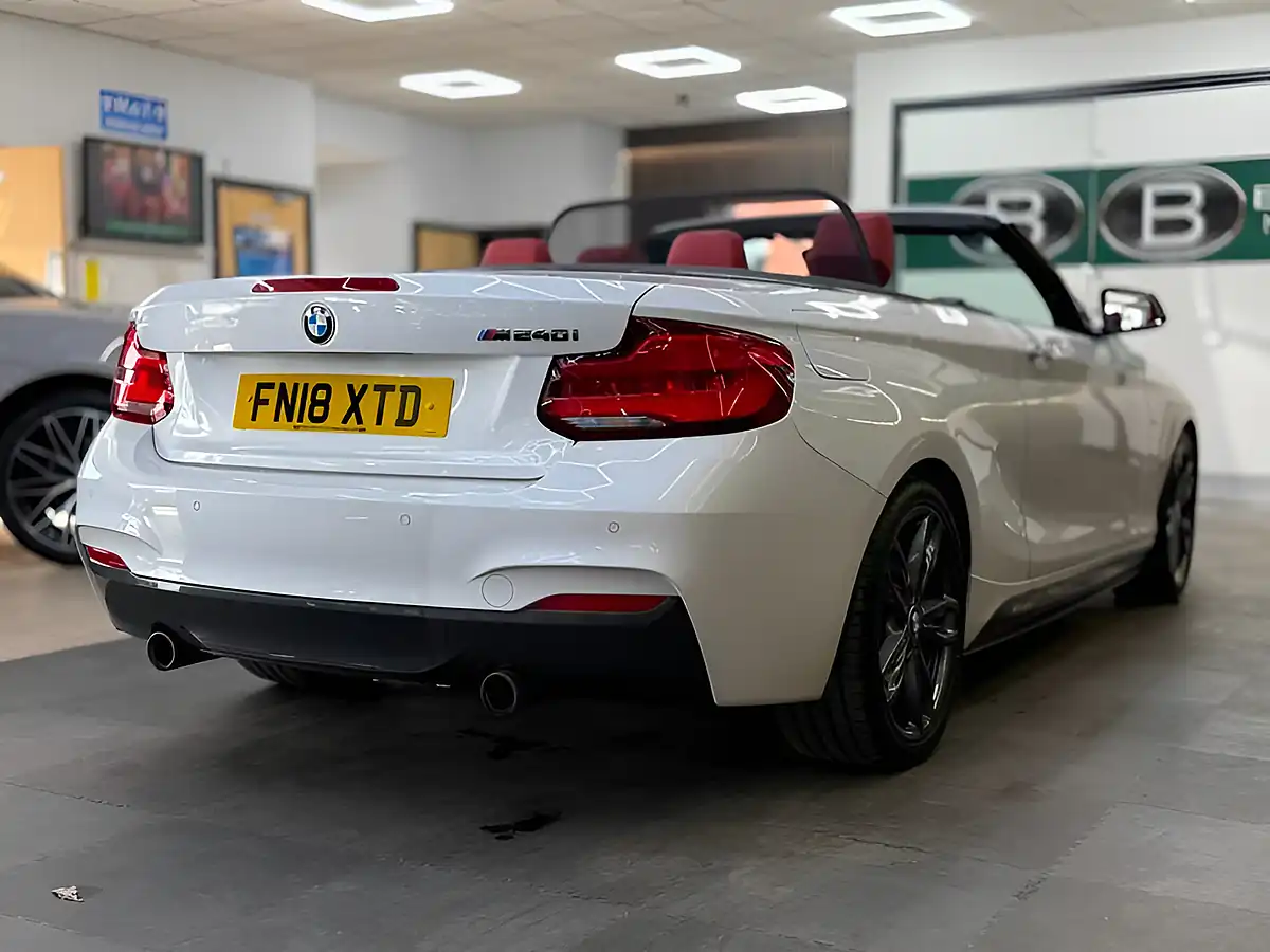Used 2018 BMW 2 Series 9X Services, Sat Nav, Leather, Heated Seats & Heated Steering Wheel White - Interior and Exterior details 12