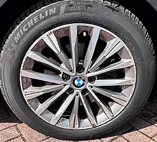 Used 2018 BMW 2 Series Active Tourer Luxury Mineral Grey - Interior and Exterior details 17