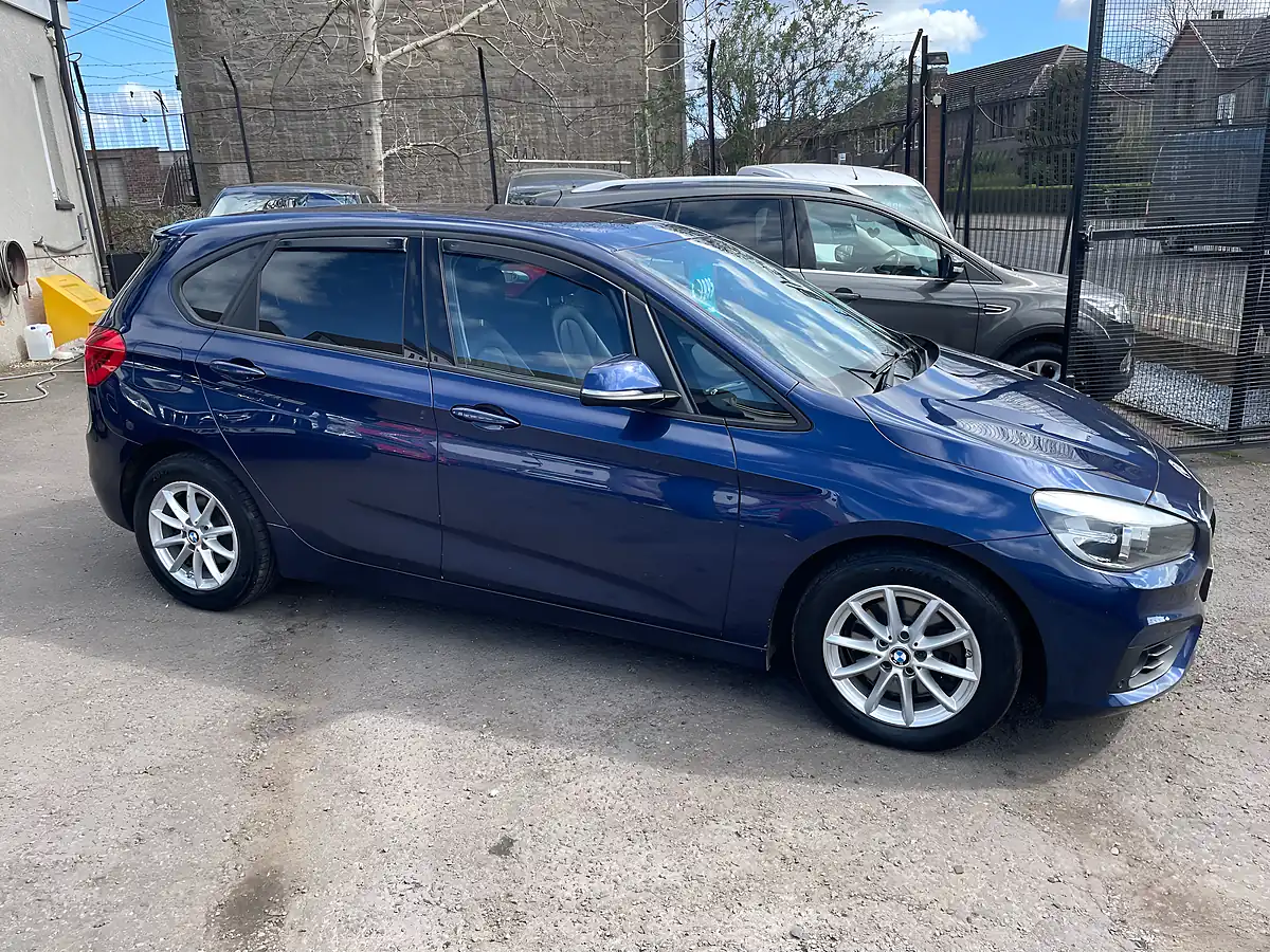 Used 2018 BMW 2 Series Active Tourer Se Blue - Front View