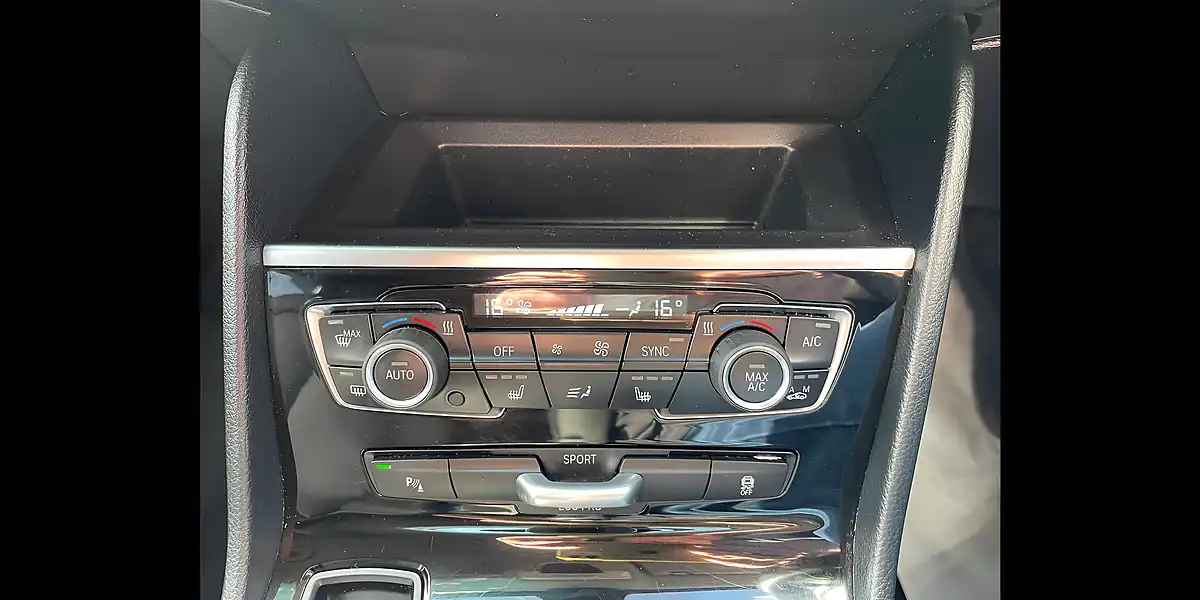 Used 2018 BMW 2 Series Active Tourer Se Blue - Interior and Exterior details 15