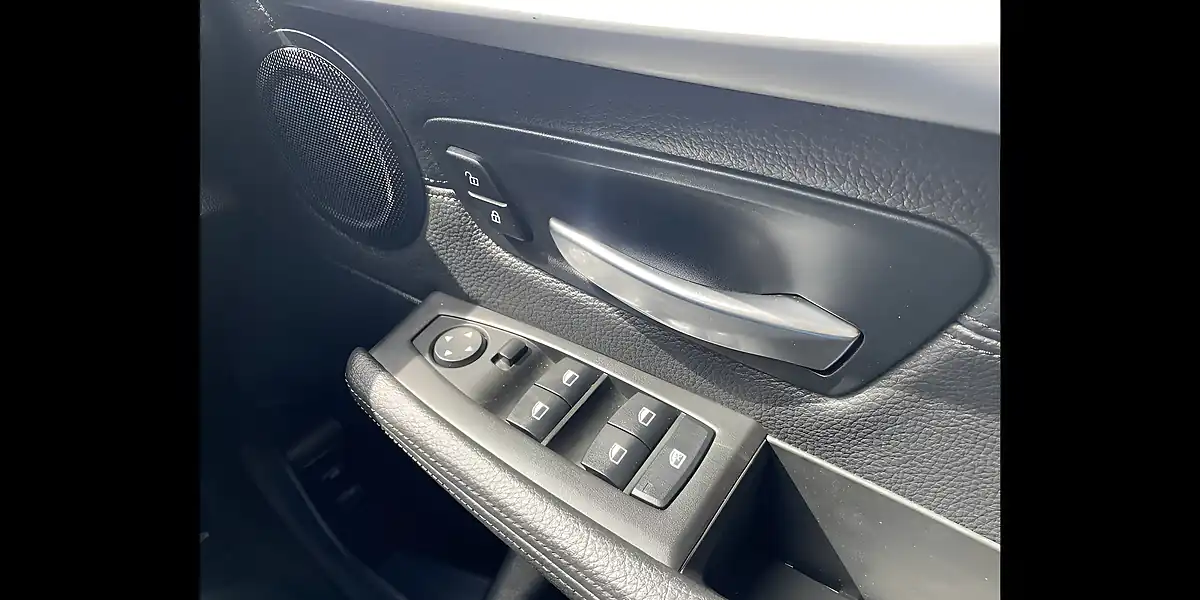 Used 2018 BMW 2 Series Active Tourer Se Blue - Interior and Exterior details 19