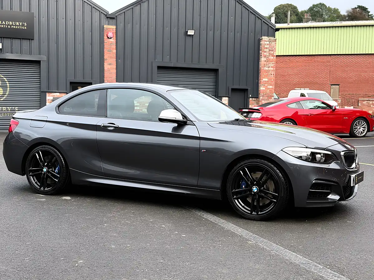 Used 2018 BMW 2 Series Coupe Mineral Grey - Interior and Exterior details 11