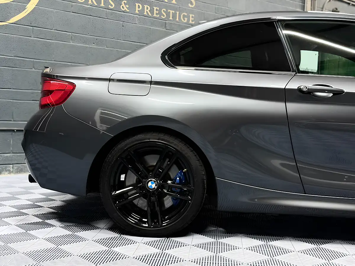 Used 2018 BMW 2 Series Coupe Mineral Grey - Interior and Exterior details 17
