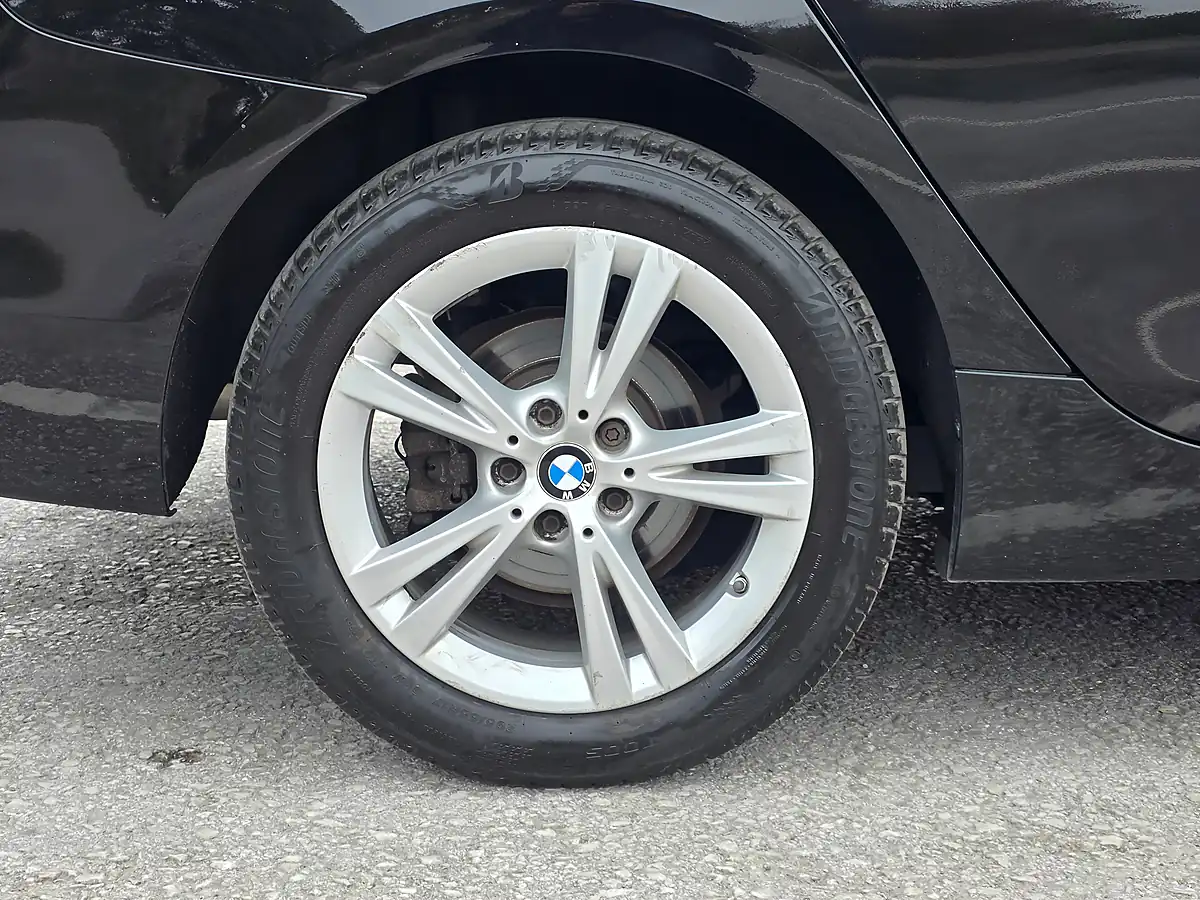 Used 2018 BMW 2 Series Gran Tourer Luxury Black - Interior and Exterior details 18