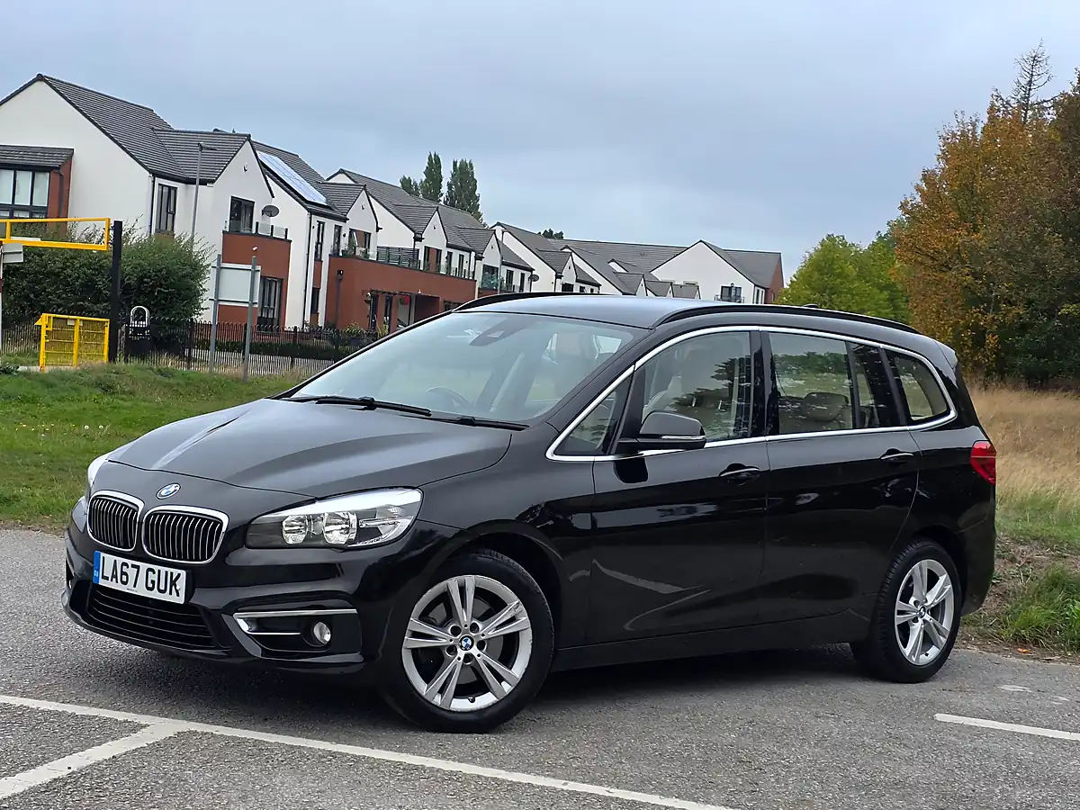 Used 2018 BMW 2 Series Gran Tourer Luxury Black - Interior and Exterior details 3