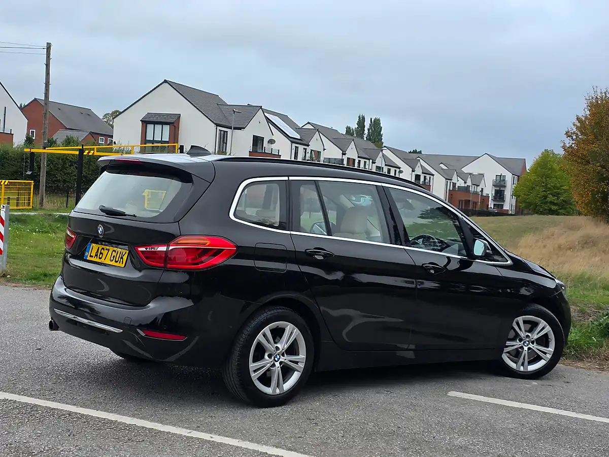 Used 2018 BMW 2 Series Gran Tourer Luxury Black - Interior and Exterior details 7