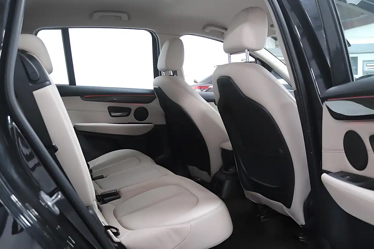 Used 2018 BMW 2 Series Gran Tourer Luxury Black - Interior and Exterior details 11