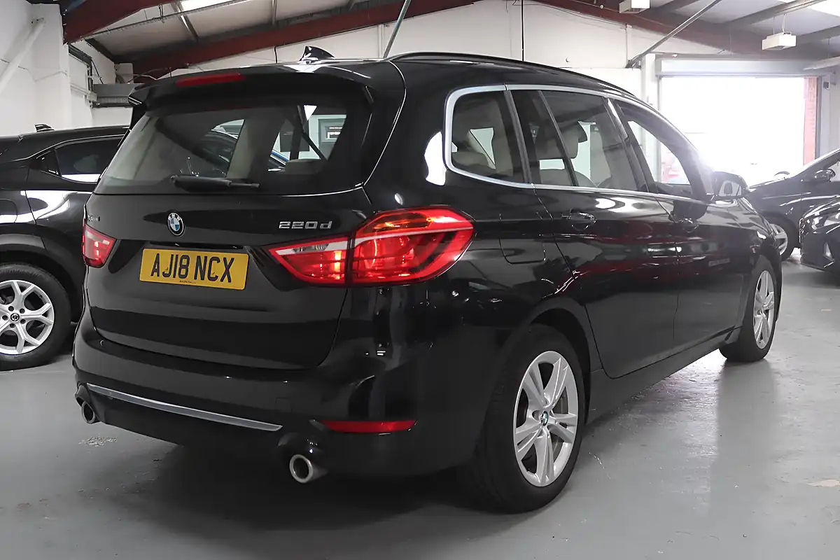 Used 2018 BMW 2 Series Gran Tourer Luxury Black - Interior and Exterior details 4