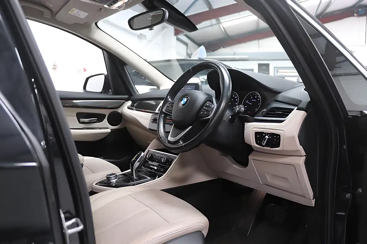 Used 2018 BMW 2 Series Gran Tourer Luxury Black - Interior and Exterior details 8