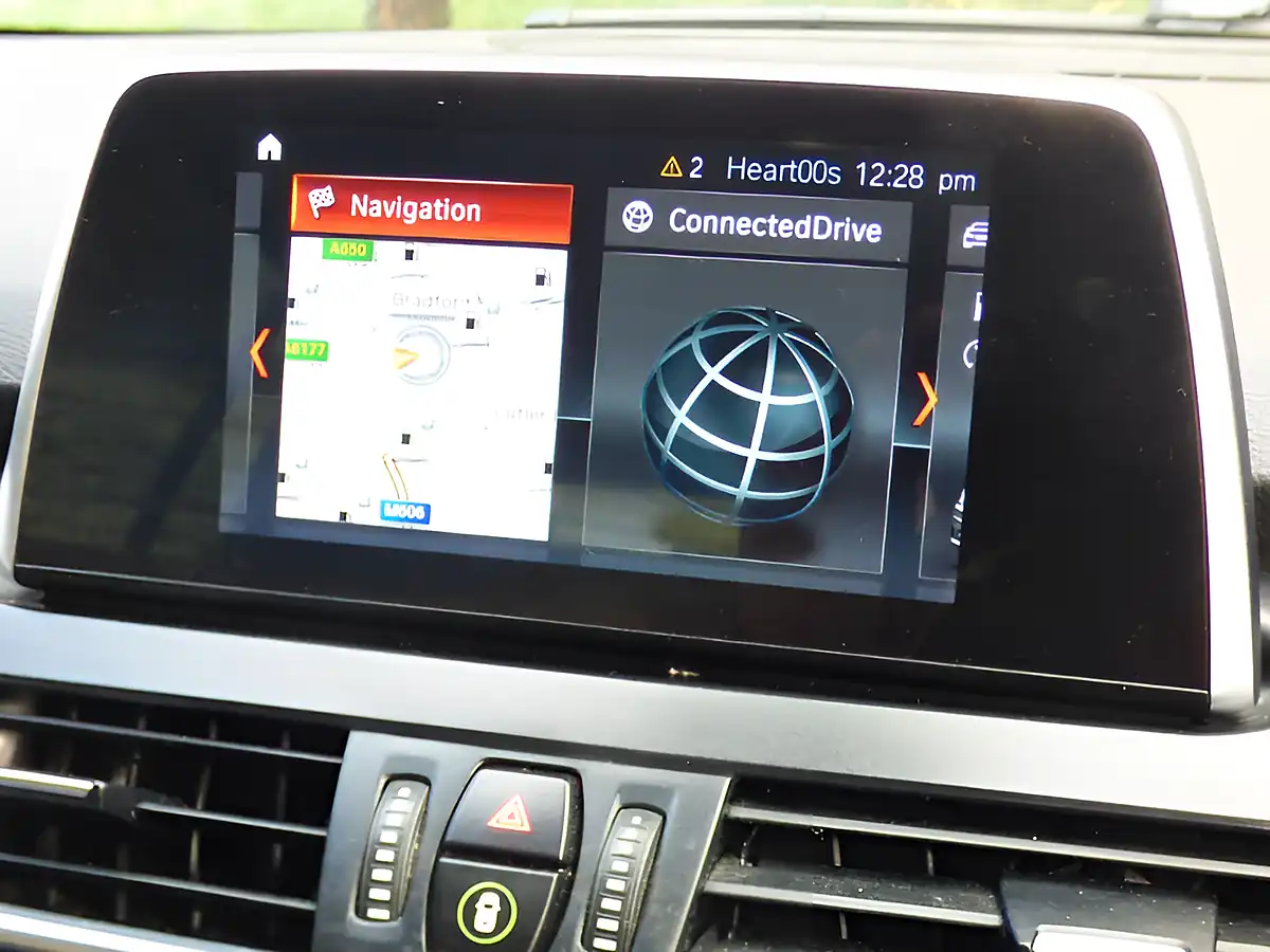 Used 2018 BMW 2 Series Gran Tourer Luxury Grey - Interior and Exterior details 10