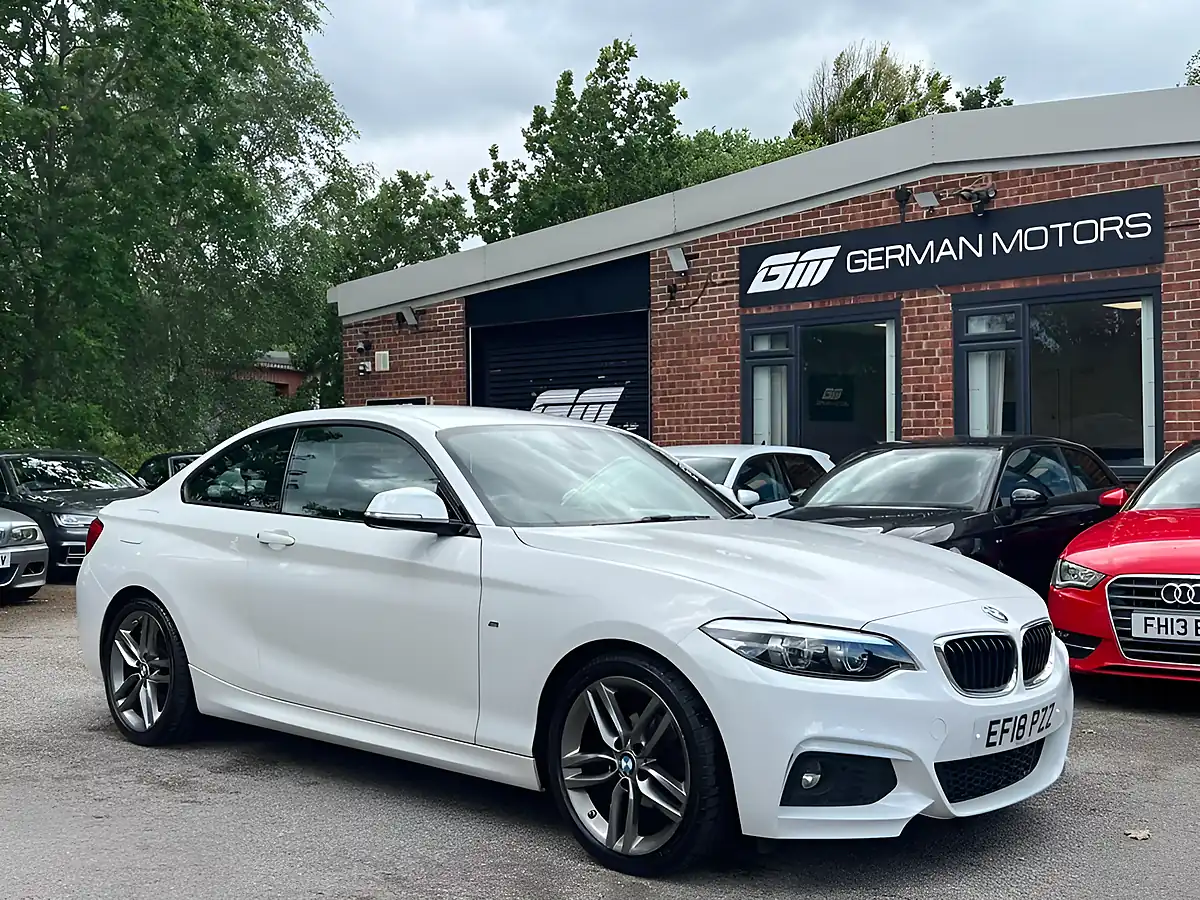 Used 2018 BMW 2 Series M Sport White - Front View