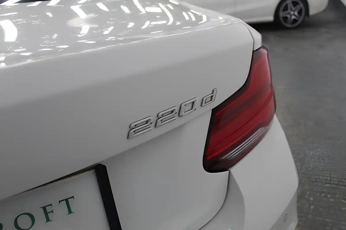 Used 2018 BMW 2 Series M Sport White - Interior and Exterior details 10