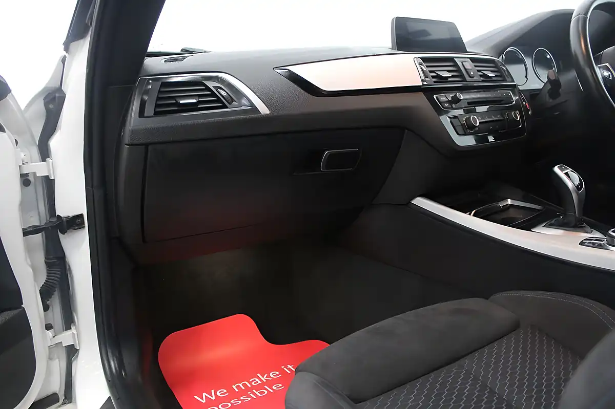 Used 2018 BMW 2 Series M Sport White - Interior and Exterior details 13