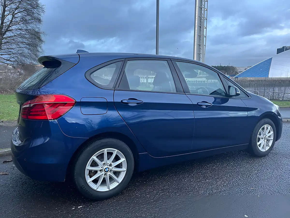 Used 2018 BMW 2 Series Se Mediterranean Blue - Interior and Exterior details 12
