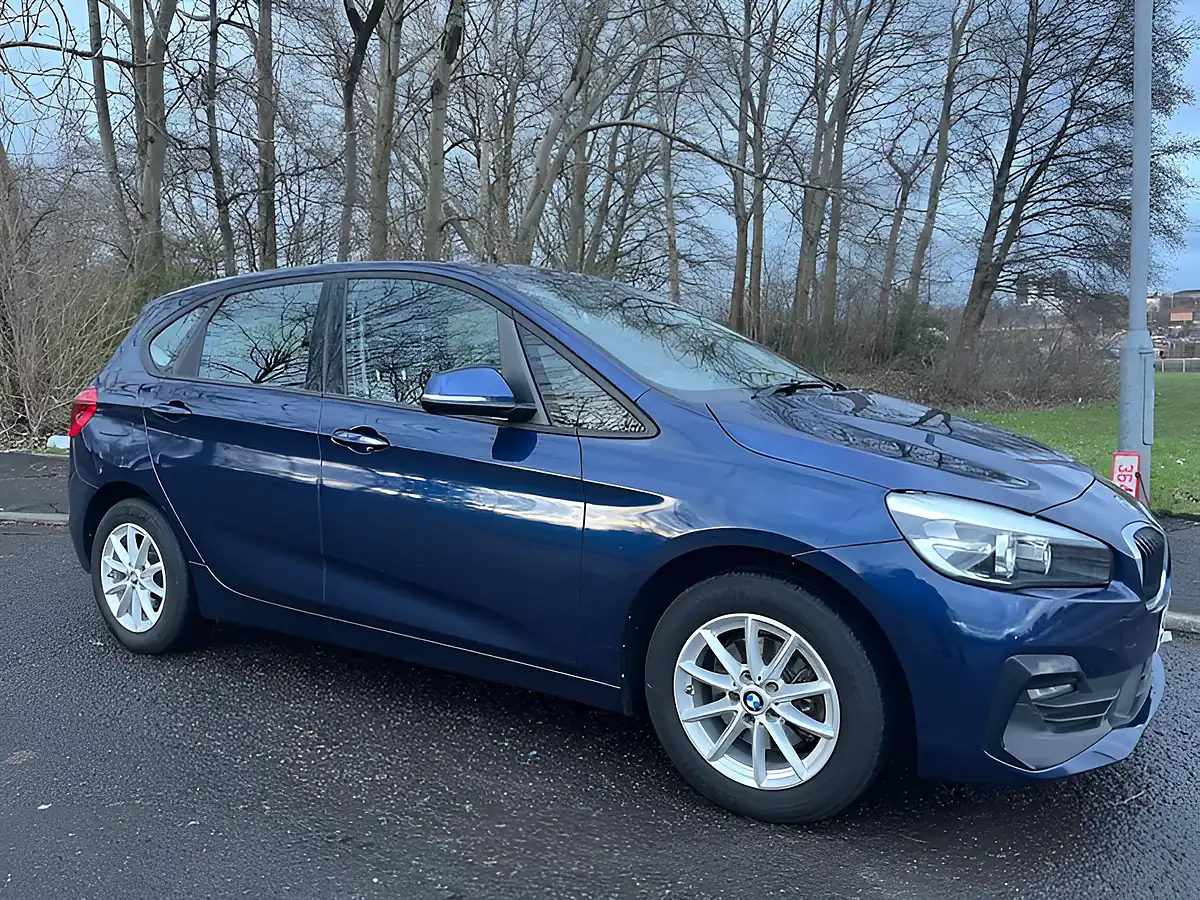 Used 2018 BMW 2 Series Se Mediterranean Blue - Interior and Exterior details 14