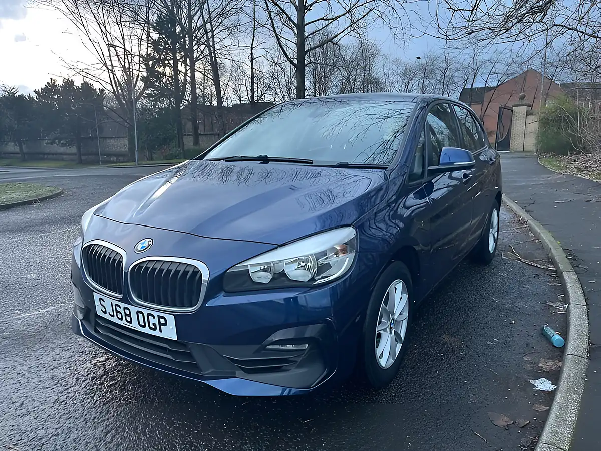 Used 2018 BMW 2 Series Se Mediterranean Blue - Interior and Exterior details 4
