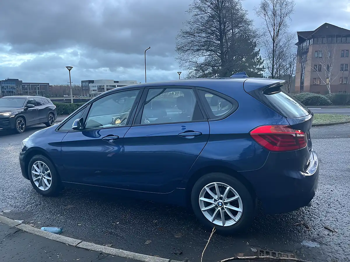 Used 2018 BMW 2 Series Se Mediterranean Blue - Interior and Exterior details 7