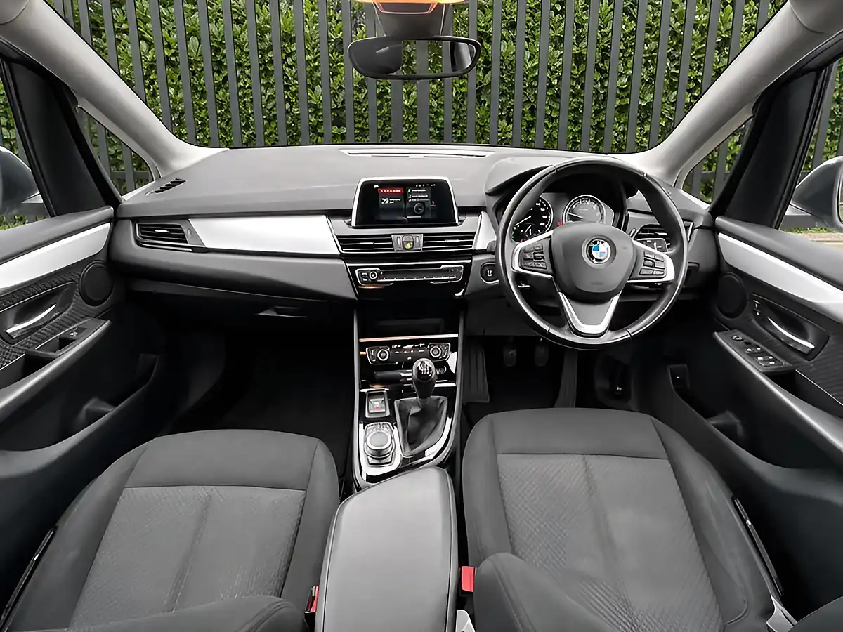 Used 2018 BMW 2 Series Se Silver - Interior and Exterior details 11