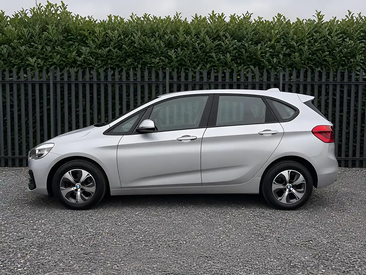 Used 2018 BMW 2 Series Se Silver - Interior and Exterior details 4