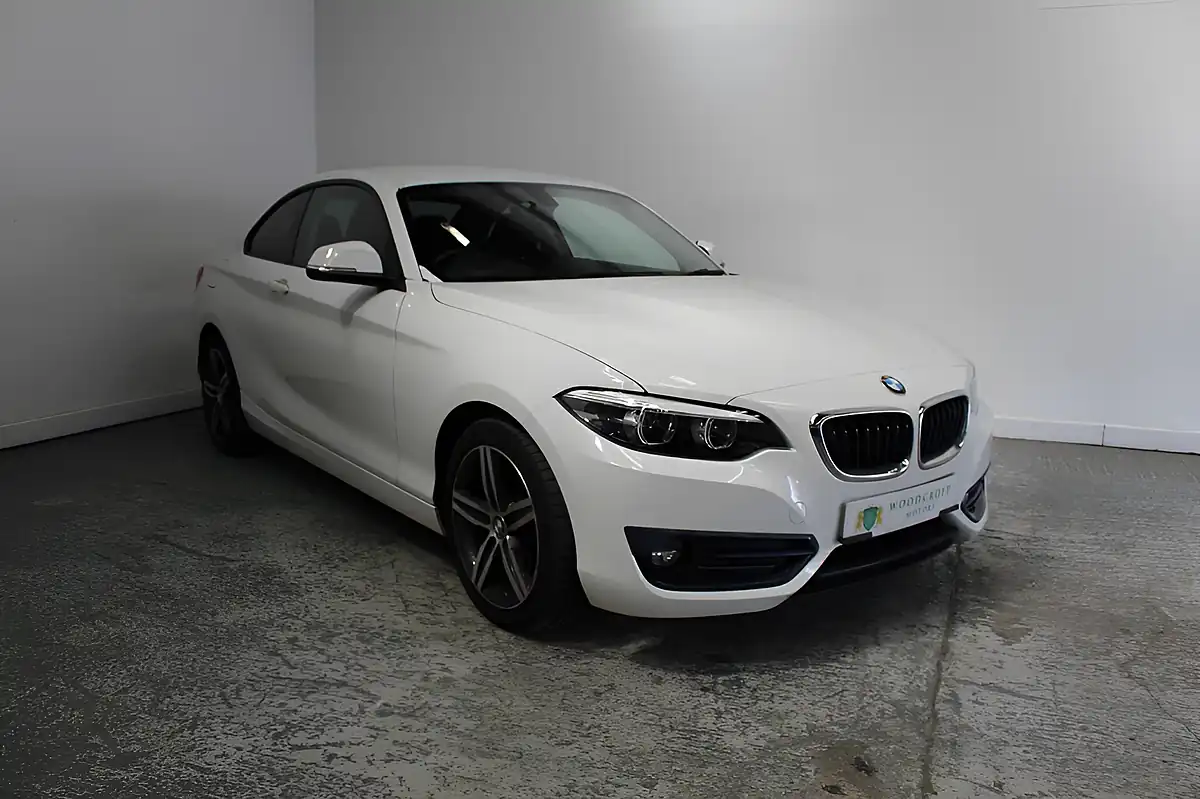 Used 2018 BMW 2 Series Sport White - Front View