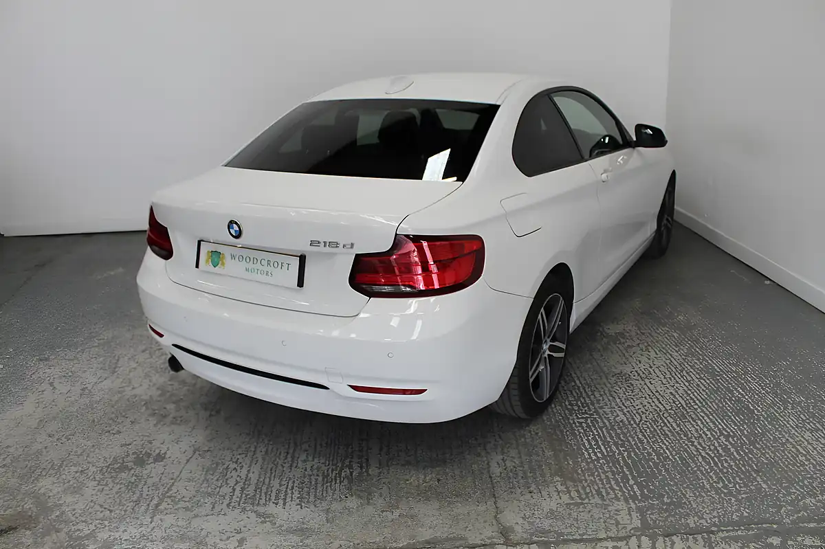 Used 2018 BMW 2 Series Sport White - Interior and Exterior details 6
