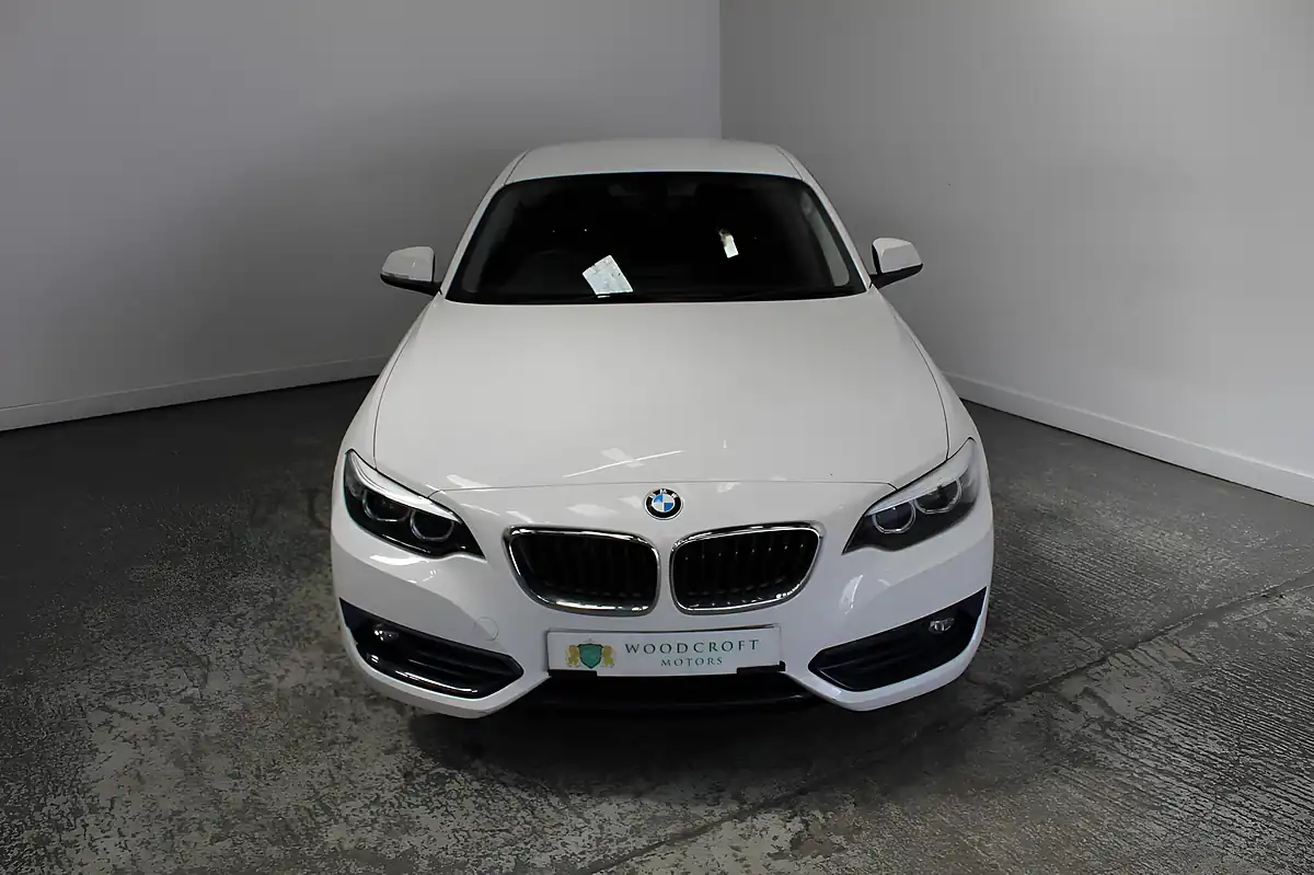 Used 2018 BMW 2 Series Sport White - Interior and Exterior details 9