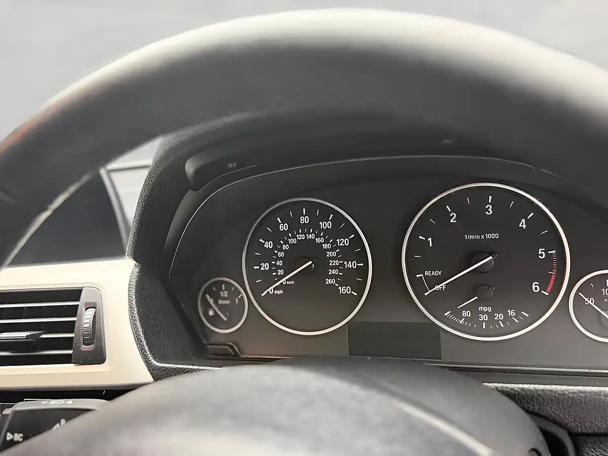 Used 2018 BMW 3 Series Ed Plus Touring White - Interior and Exterior details 13