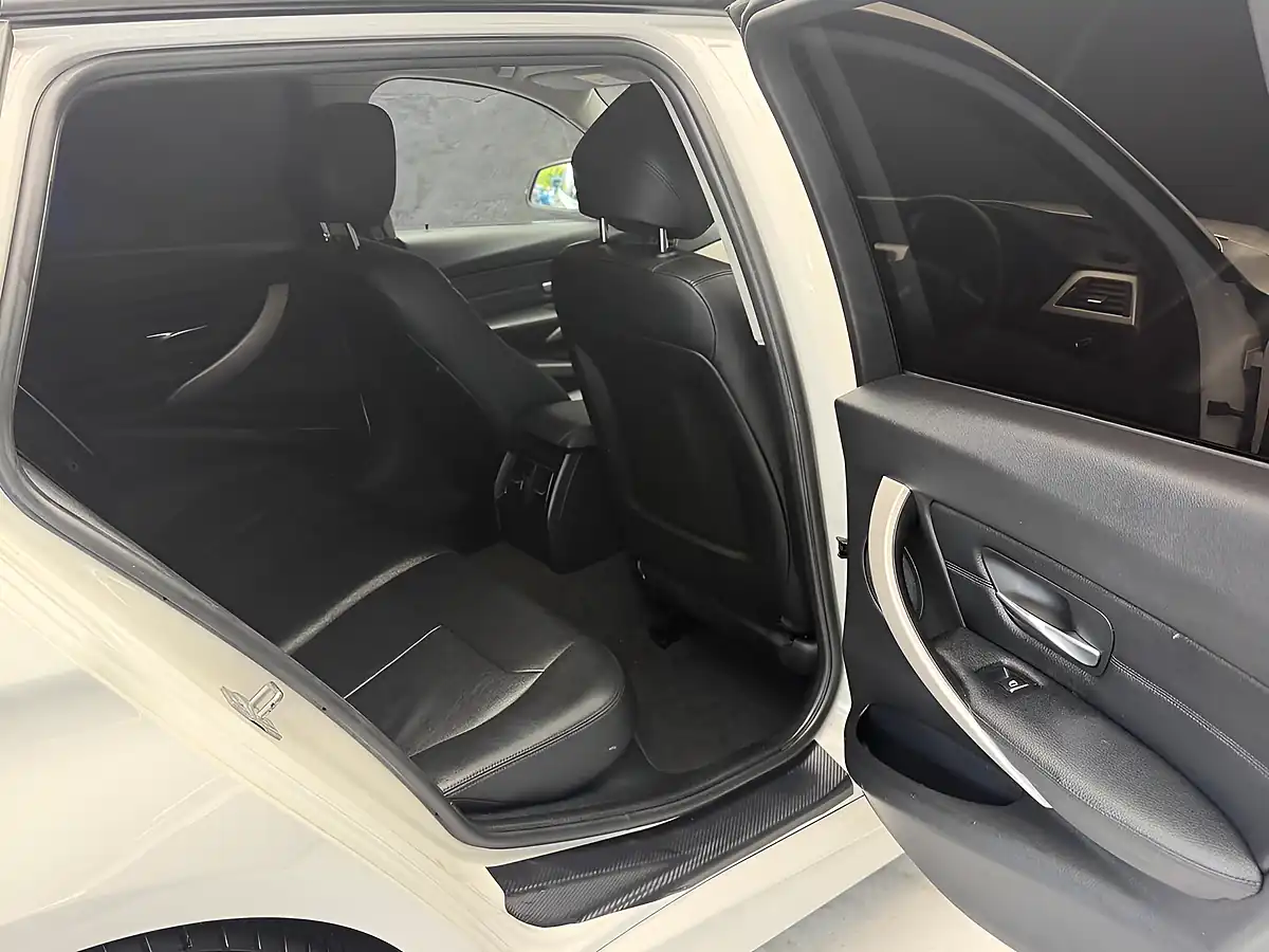 Used 2018 BMW 3 Series Ed Plus Touring White - Interior and Exterior details 17