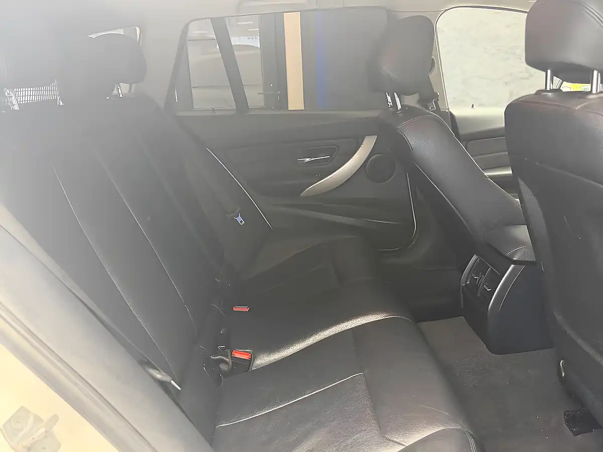 Used 2018 BMW 3 Series Ed Plus Touring White - Interior and Exterior details 18