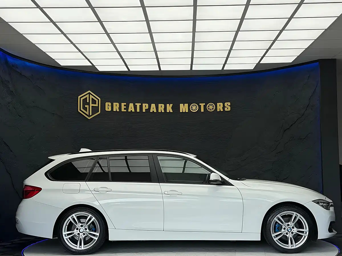 Used 2018 BMW 3 Series Ed Plus Touring White - Interior and Exterior details 4