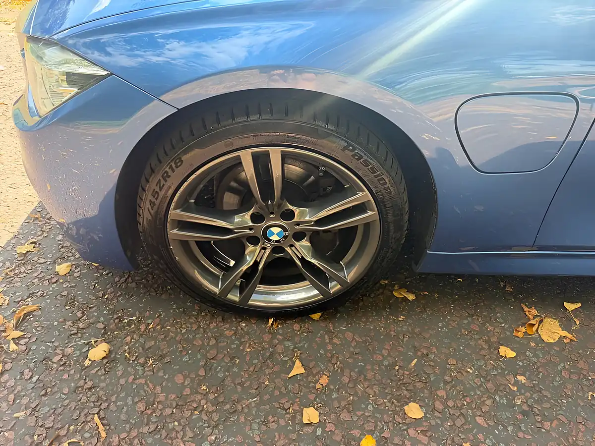 Used 2018 BMW 3 Series M Sport Blue - Interior and Exterior details 17