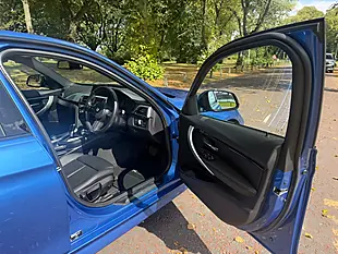 Used 2018 BMW 3 Series M Sport Blue - Interior and Exterior details 8
