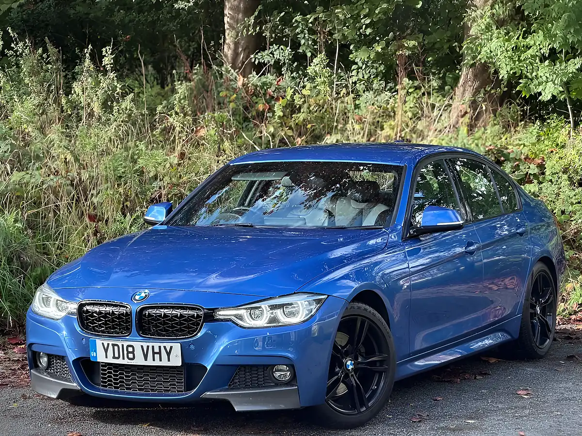 Used 2018 BMW 3 Series M Sport Blue - Interior and Exterior details 15