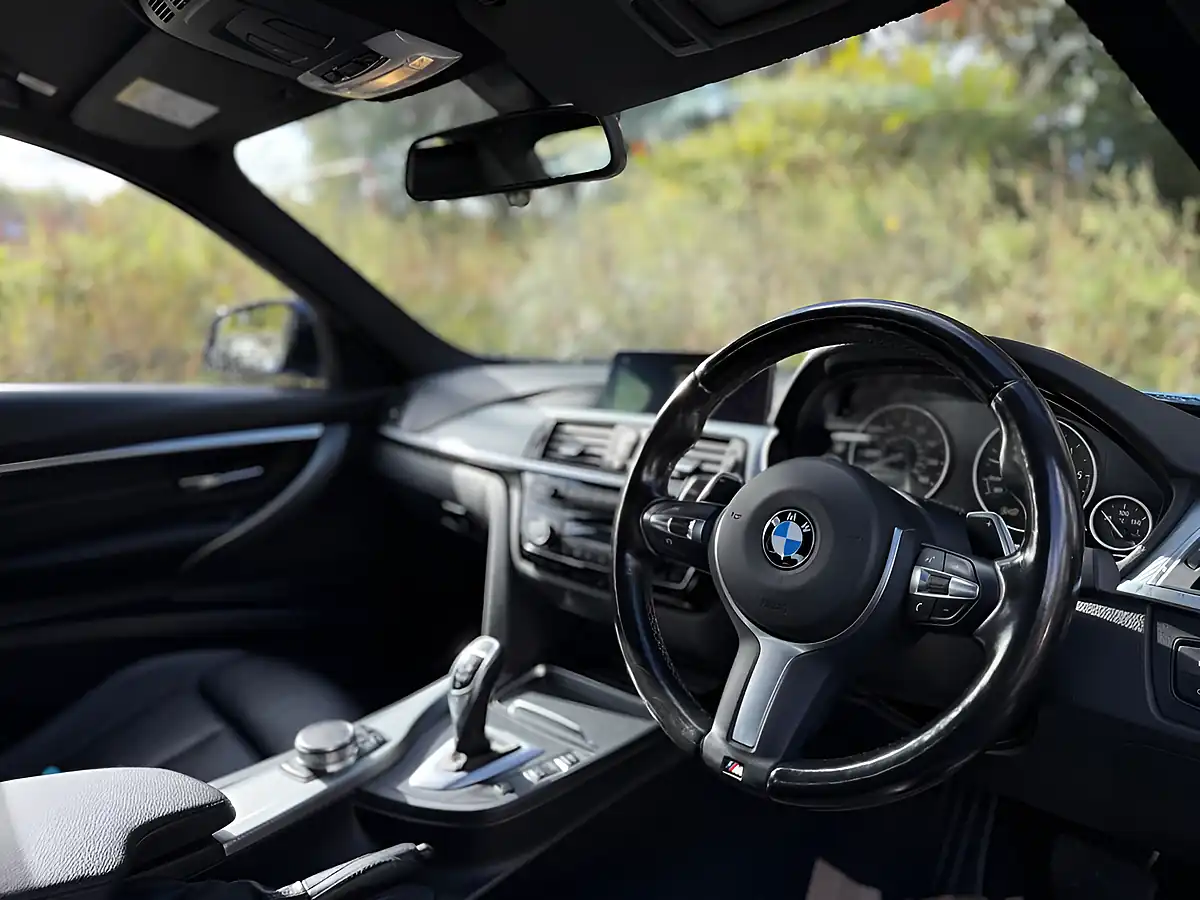 Used 2018 BMW 3 Series M Sport Blue - Interior and Exterior details 5