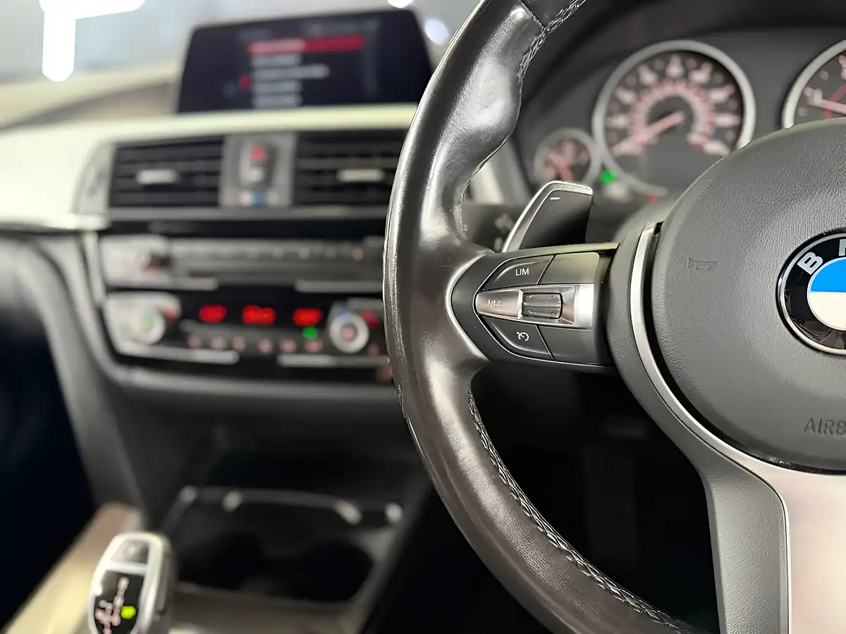Used 2018 BMW 3 Series M Sport Estoril Blue - Interior and Exterior details 15