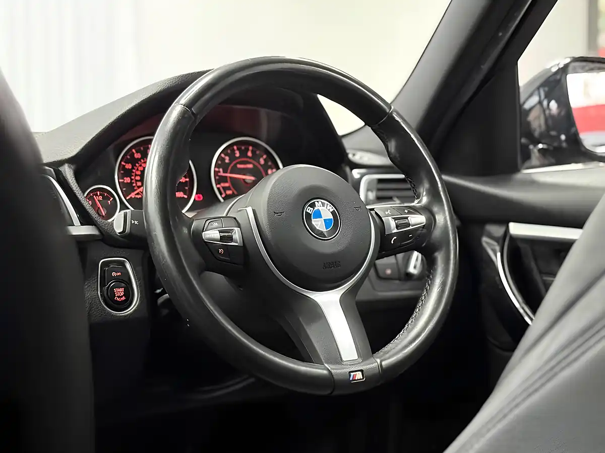 Used 2018 BMW 3 Series M Sport Grey - Interior and Exterior details 11