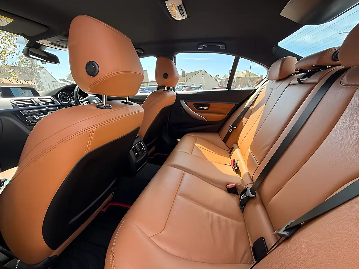Used 2018 BMW 3 Series M Sport Mineral Grey - Interior and Exterior details 15