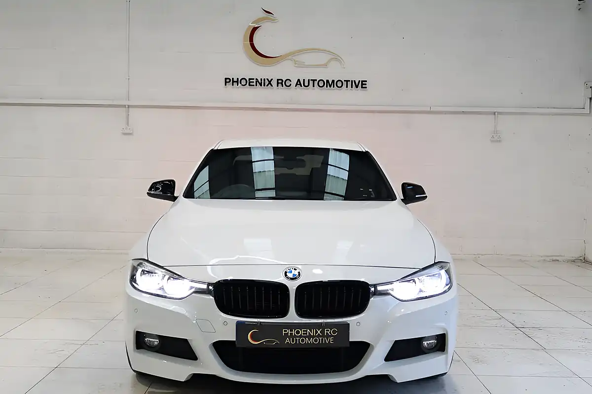 Used 2018 BMW 3 Series M Sport Shadow Edition Alpine White - Interior and Exterior details 4
