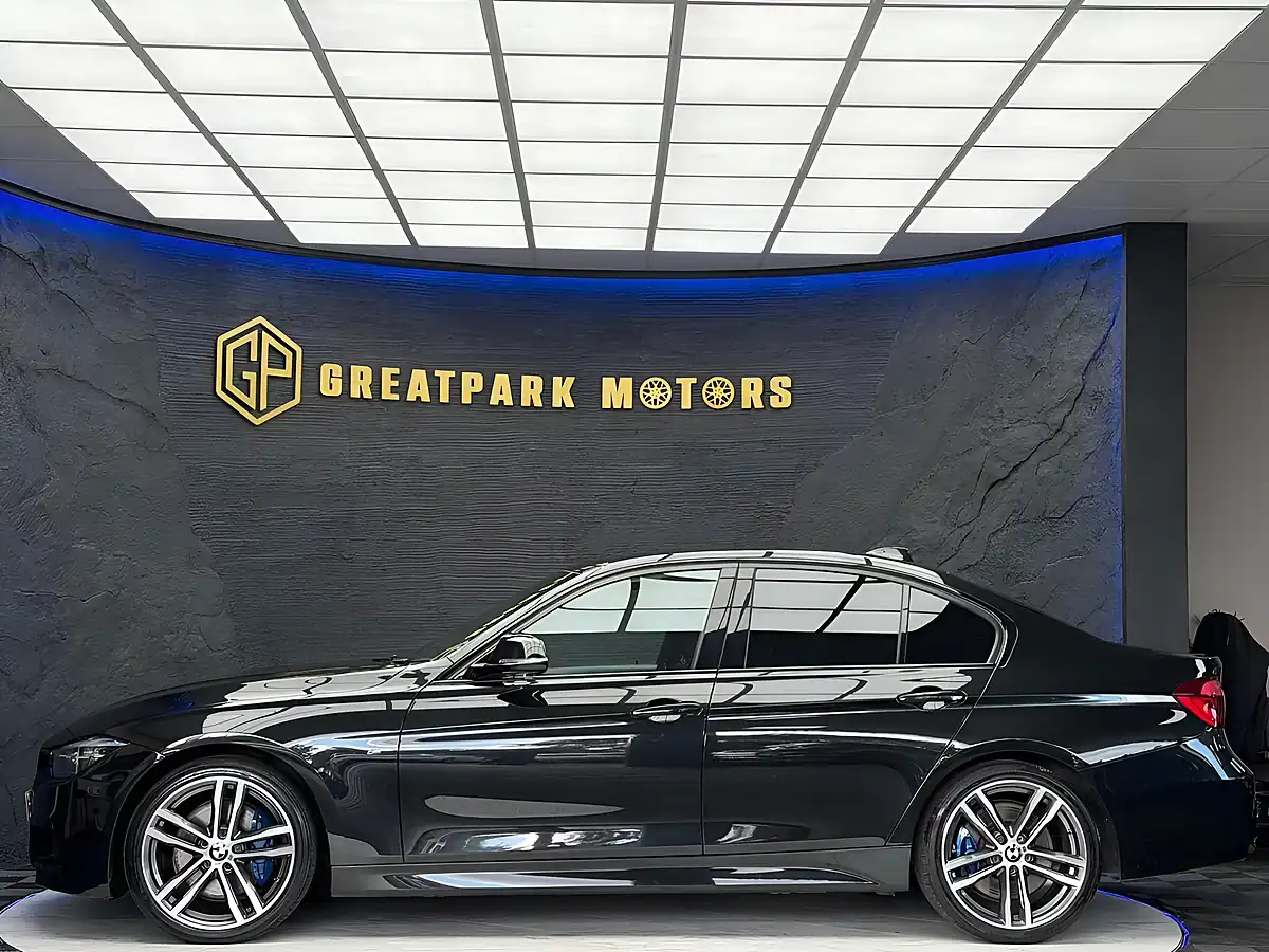 Used 2018 BMW 3 Series M Sport Shadow Edition Black - Interior and Exterior details 8