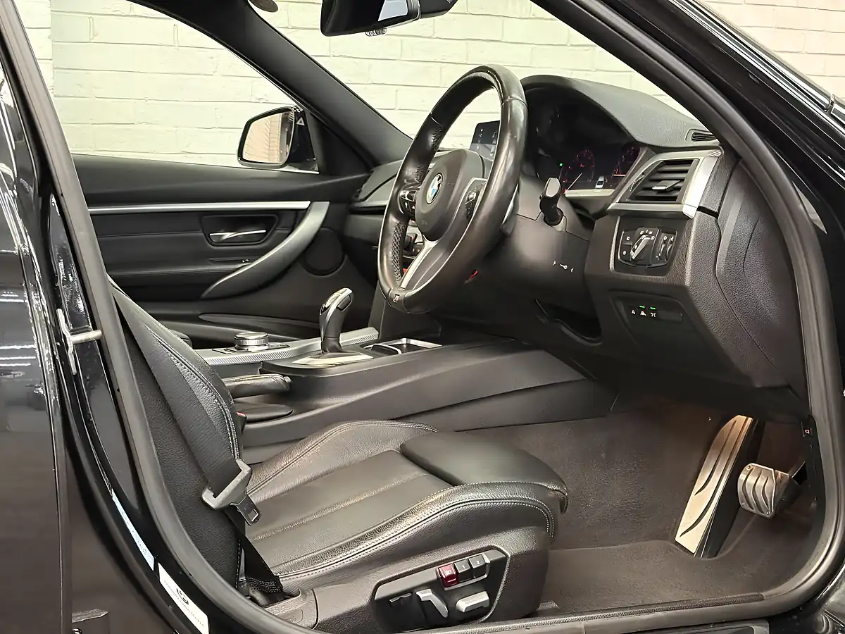 Used 2018 BMW 3 Series M Sport Shadow Edition Black - Interior and Exterior details 13