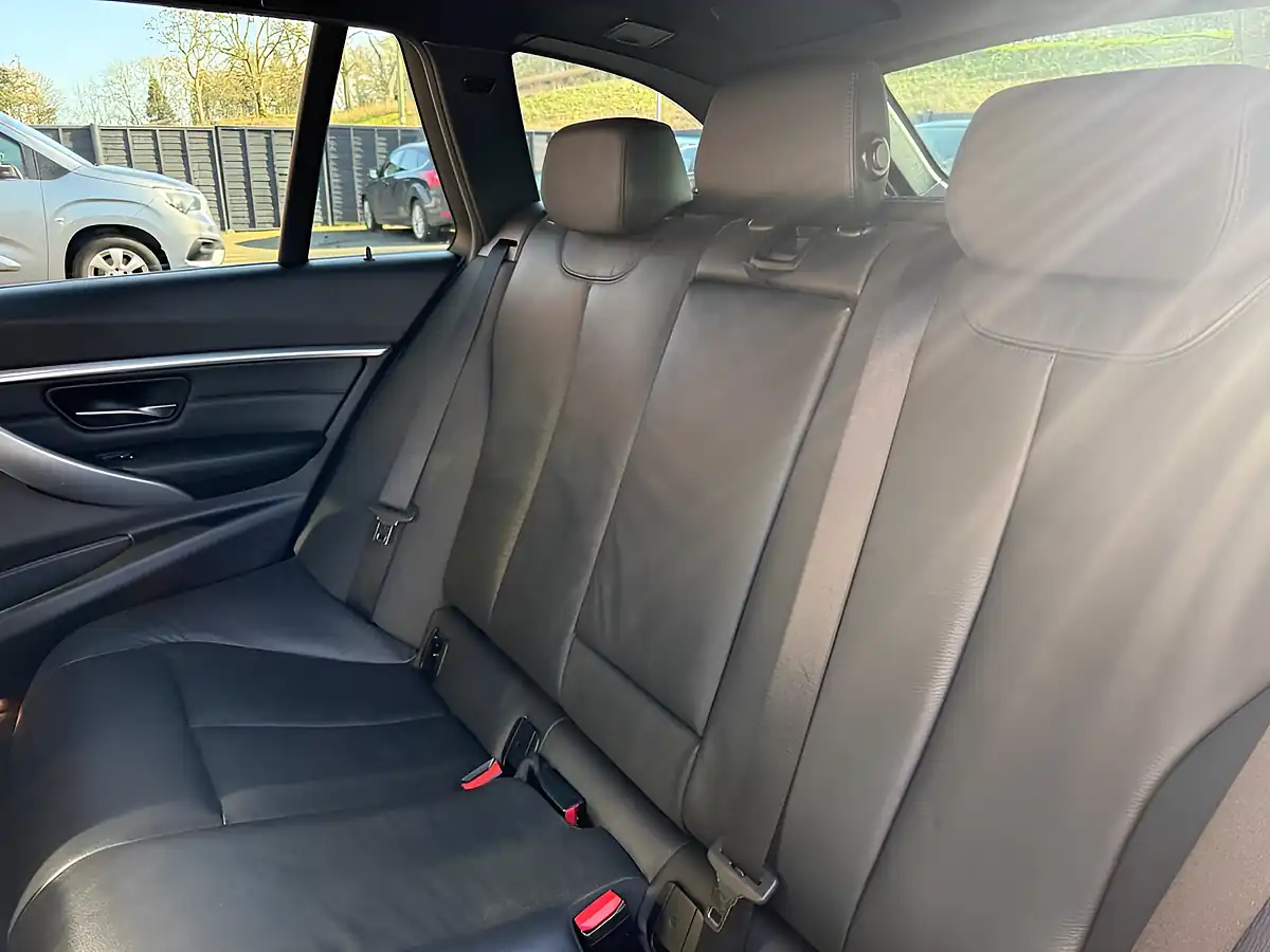 Used 2018 BMW 3 Series M Sport Shadow Edition Black - Interior and Exterior details 13