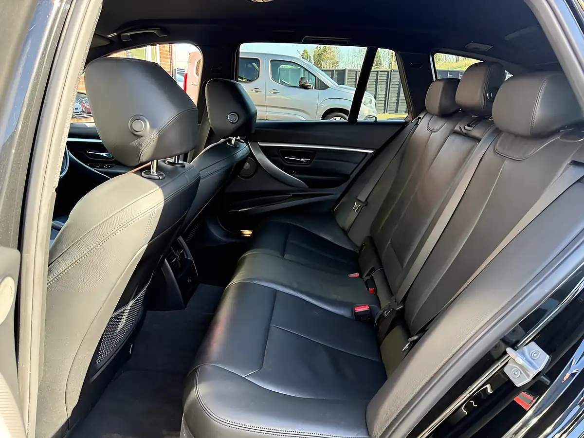 Used 2018 BMW 3 Series M Sport Shadow Edition Black - Interior and Exterior details 14