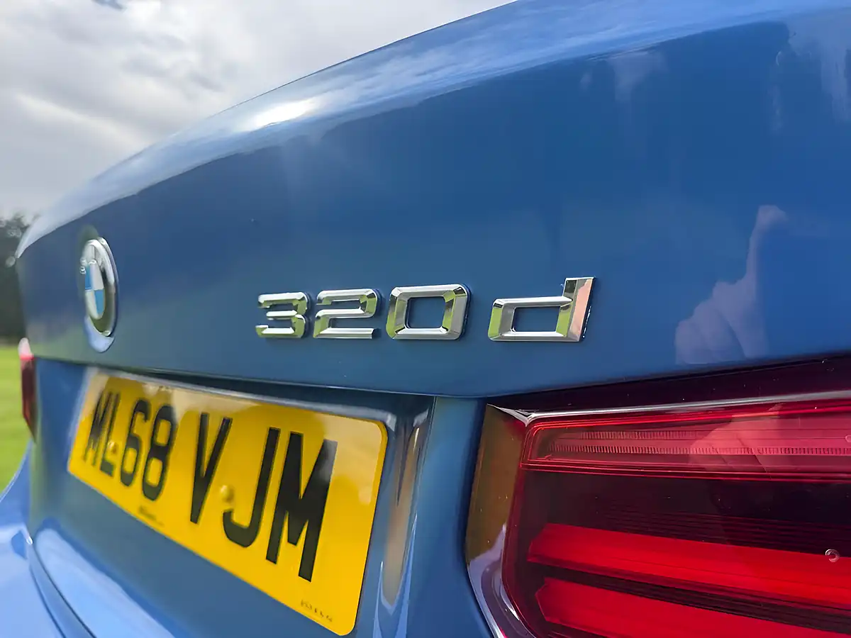 Used 2018 BMW 3 Series M Sport Shadow Edition Blue - Interior and Exterior details 10