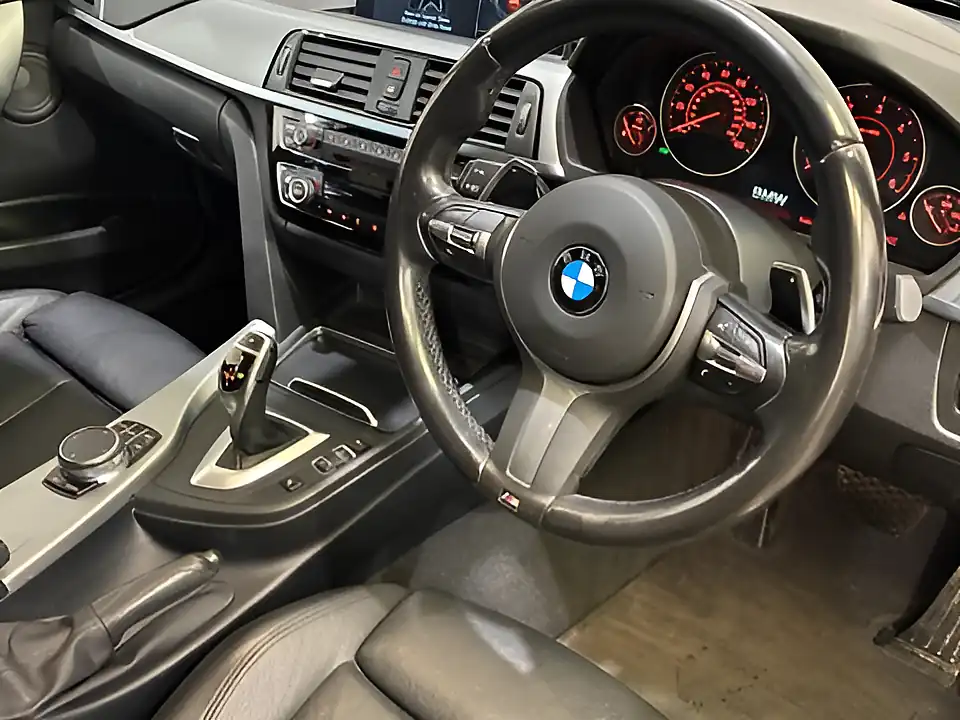 Used 2018 BMW 3 Series M Sport Shadow Edition Red - Interior and Exterior details 3
