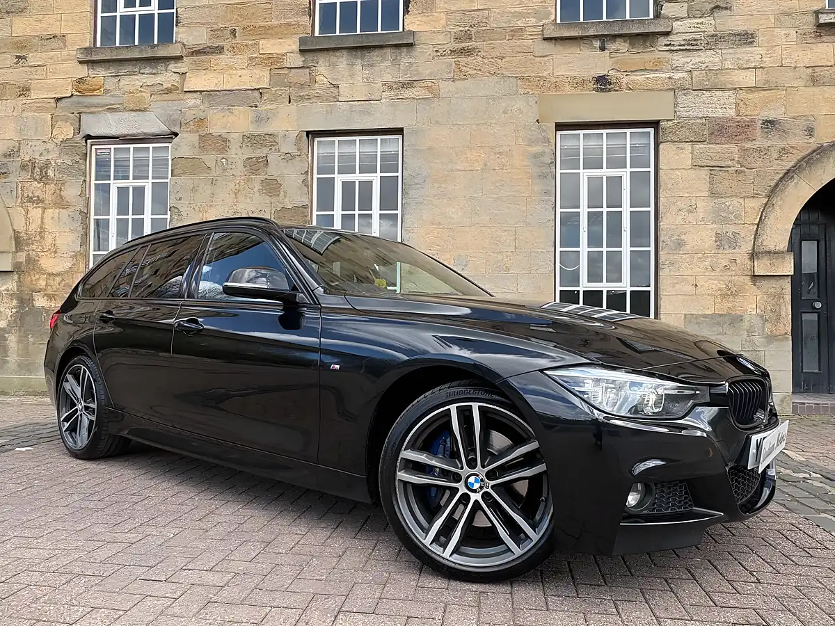 Used 2018 BMW 3 Series M Sport Shadow Edition Touring Black - Front View