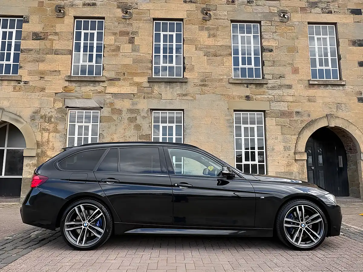 Used 2018 BMW 3 Series M Sport Shadow Edition Touring Black - Interior and Exterior details 14