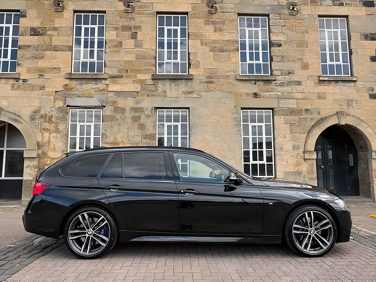 Used 2018 BMW 3 Series M Sport Shadow Edition Touring Black - Interior and Exterior details 15